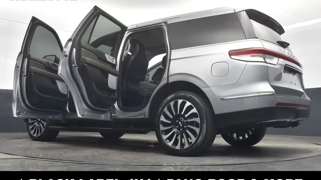 2023 Lincoln Navigator Black Label