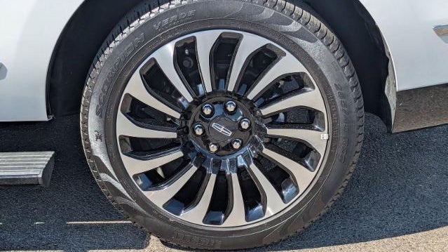 2024 Lincoln Navigator Black Label