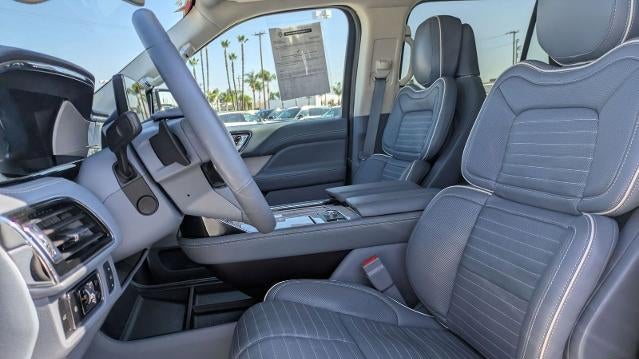 2024 Lincoln Navigator Black Label