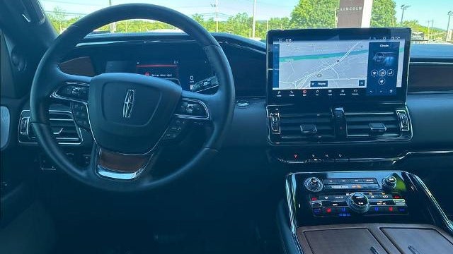 2024 Lincoln Navigator Black Label