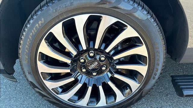 2024 Lincoln Navigator Black Label