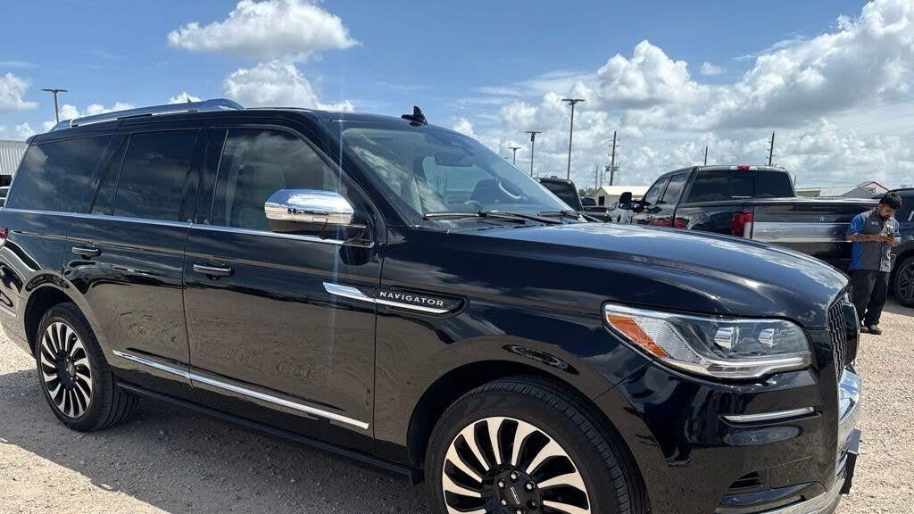 Preowned 2024 Lincoln Navigator Black Label for Sale