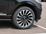 2024 Navigator Thumbnail 7