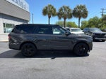 2025 Navigator Thumbnail 9