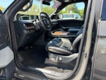 2025 Navigator Thumbnail 10