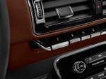 2025 Navigator Thumbnail 9