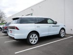 2025 Navigator Thumbnail 4