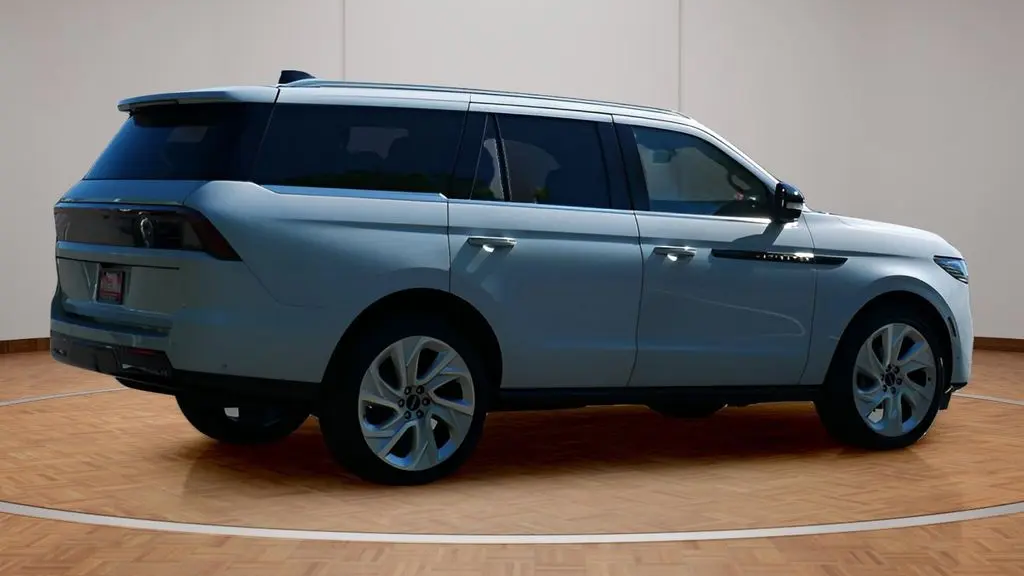 2025 Lincoln Navigator Black Label