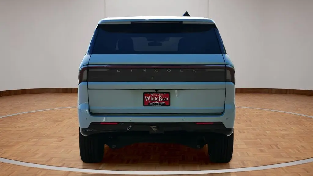 2025 Lincoln Navigator Black Label
