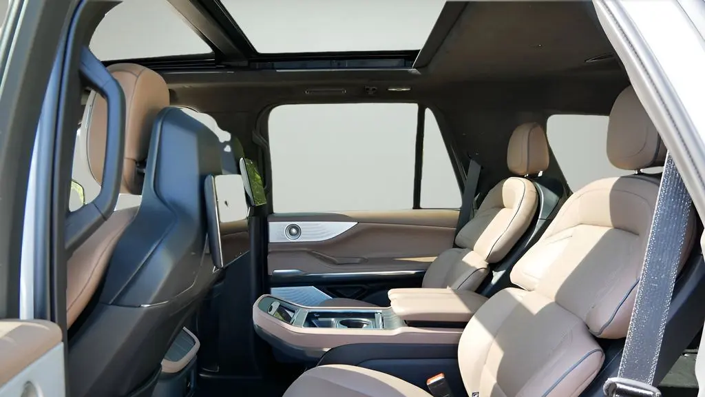 2025 Lincoln Navigator Black Label