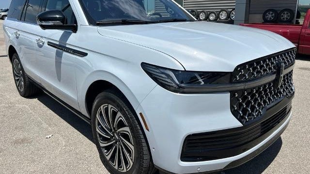 2025 Lincoln Navigator Black Label