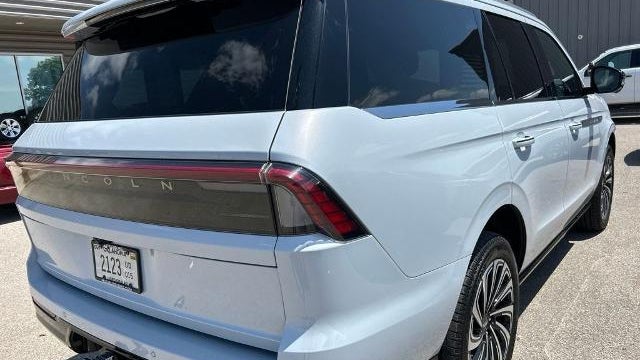 2025 Lincoln Navigator Black Label