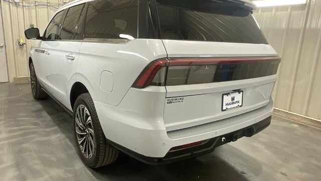 2025 Lincoln Navigator Black Label