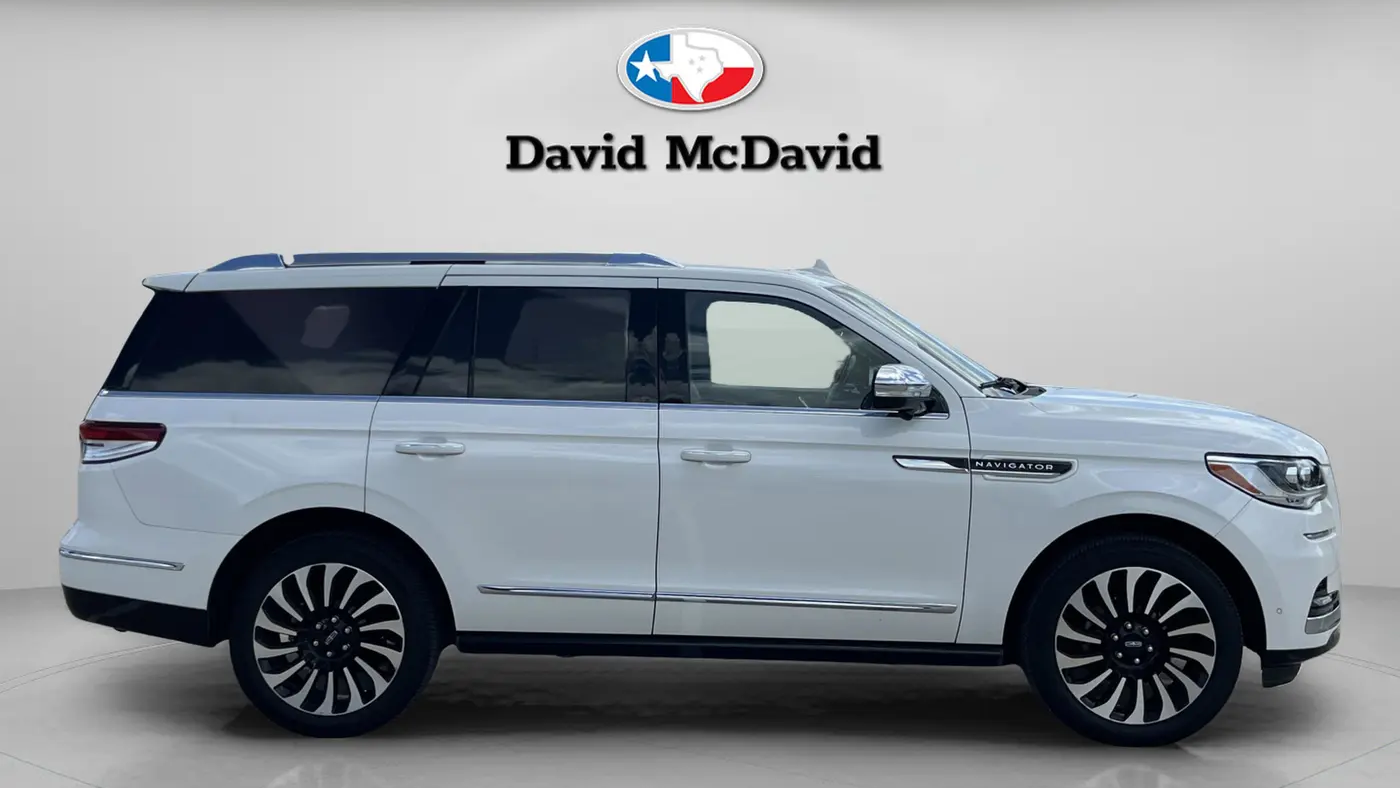 2023 Lincoln Navigator Black Label