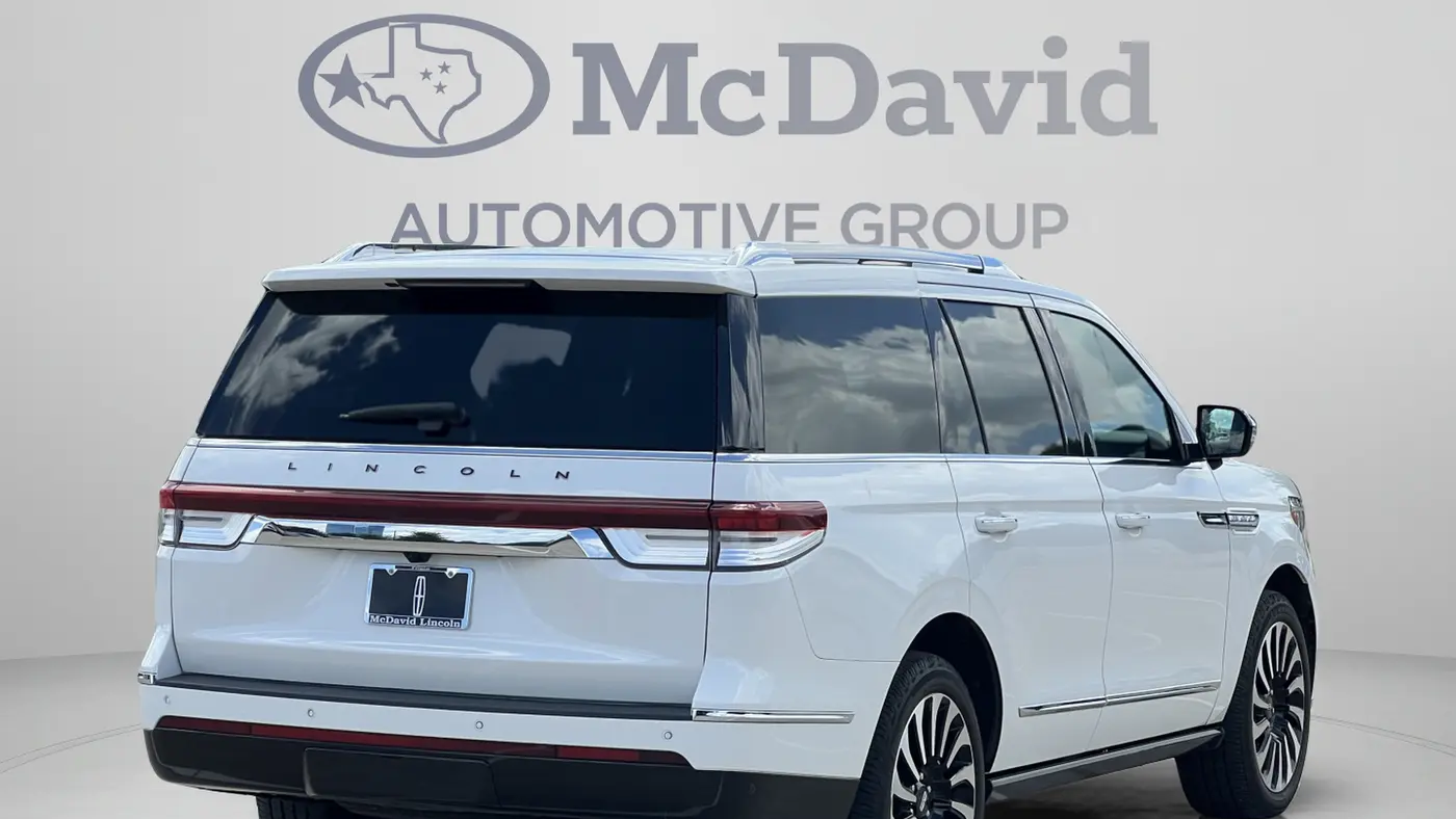 2023 Lincoln Navigator Black Label