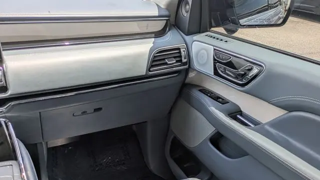 2023 Lincoln Navigator Black Label
