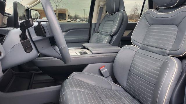 2024 Lincoln Navigator Black Label