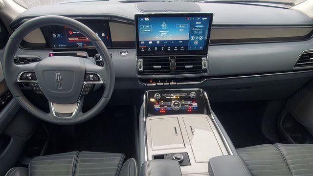 2024 Lincoln Navigator Black Label