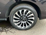 2024 Navigator Thumbnail 10