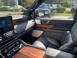 2023 Navigator Thumbnail 38