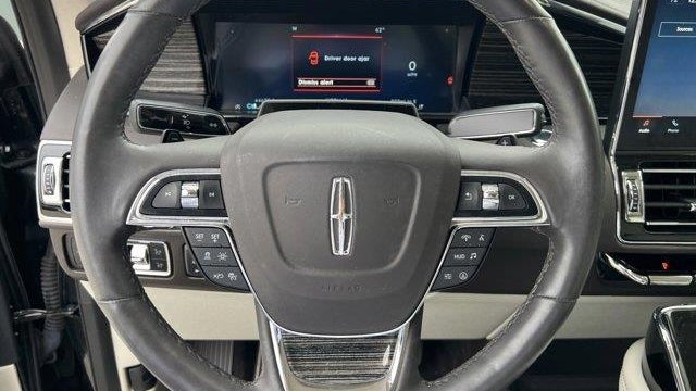 2023 Lincoln Navigator Black Label
