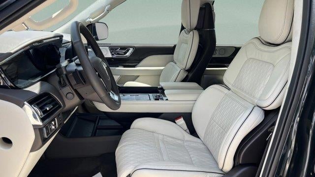 2023 Lincoln Navigator Black Label