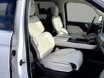 2023 Navigator Thumbnail 7