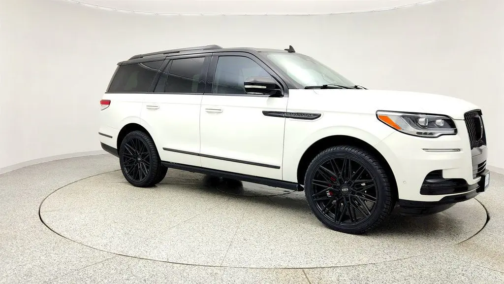 2024 Lincoln Navigator Black Label