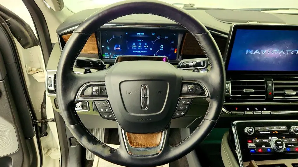 2024 Lincoln Navigator Black Label