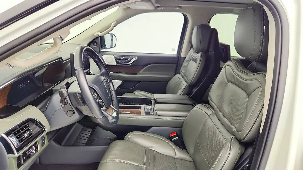 2024 Lincoln Navigator Black Label