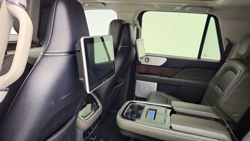 2024 Lincoln Navigator Black Label