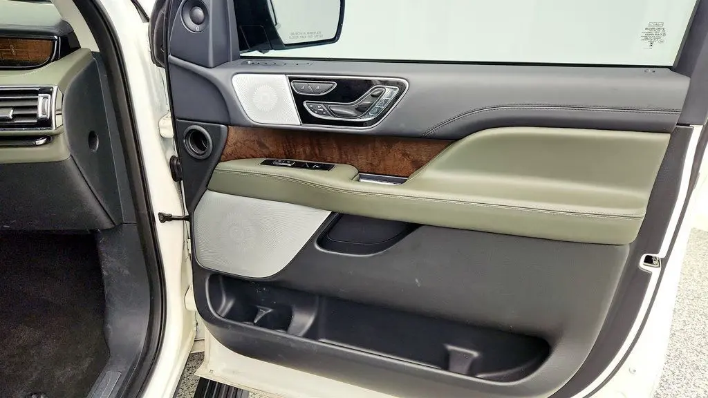 2024 Lincoln Navigator Black Label