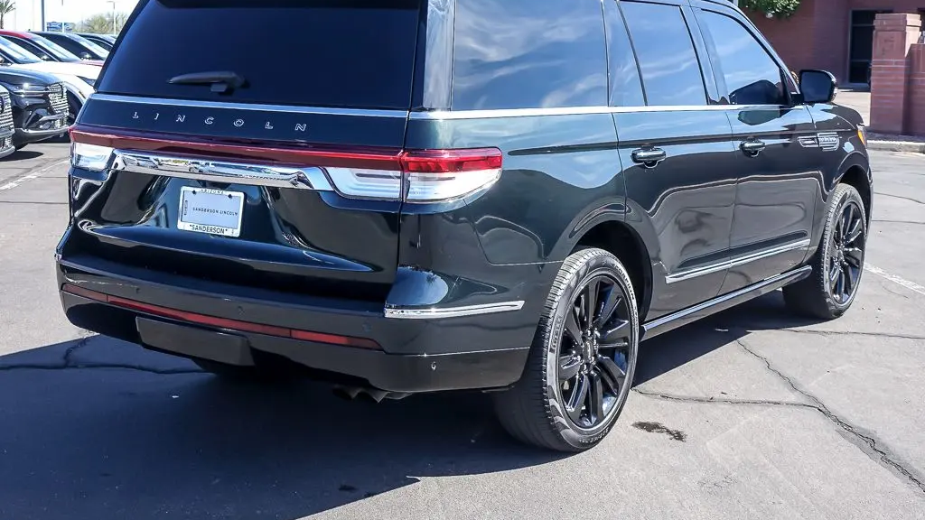 2024 Lincoln Navigator Black Label