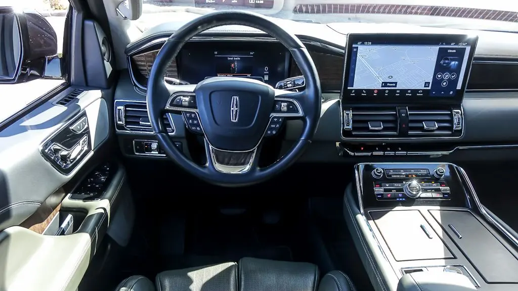 2024 Lincoln Navigator Black Label