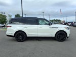 2024 Navigator Thumbnail 2