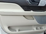 2024 Navigator Thumbnail 11