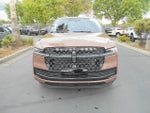 2025 Navigator Thumbnail 8