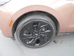 2025 Navigator Thumbnail 9