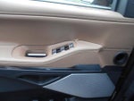 2025 Navigator Thumbnail 24