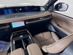 2025 Navigator Thumbnail 25