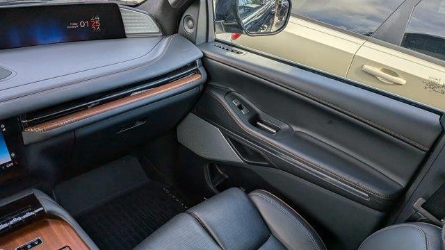 2025 Lincoln Navigator Black Label