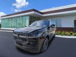 2025 Navigator Thumbnail 8