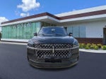 2025 Navigator Thumbnail 9