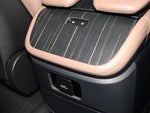 2025 Navigator Thumbnail 23
