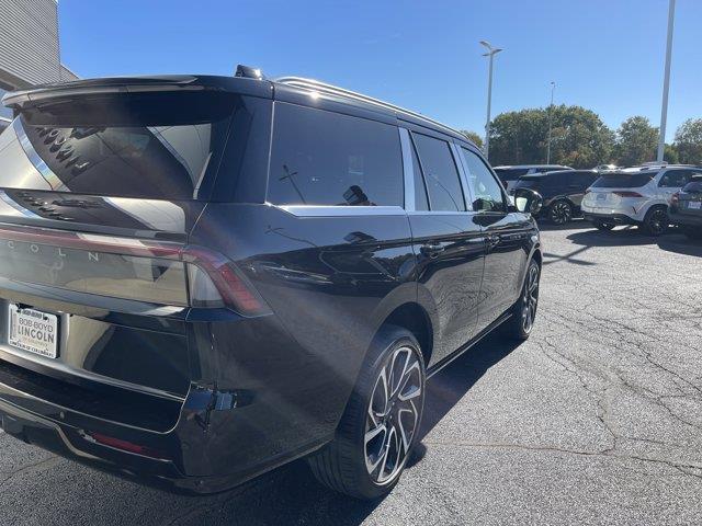2026 Lincoln Navigator - $104,985