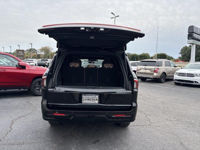 2026 Lincoln Navigator - $104,985