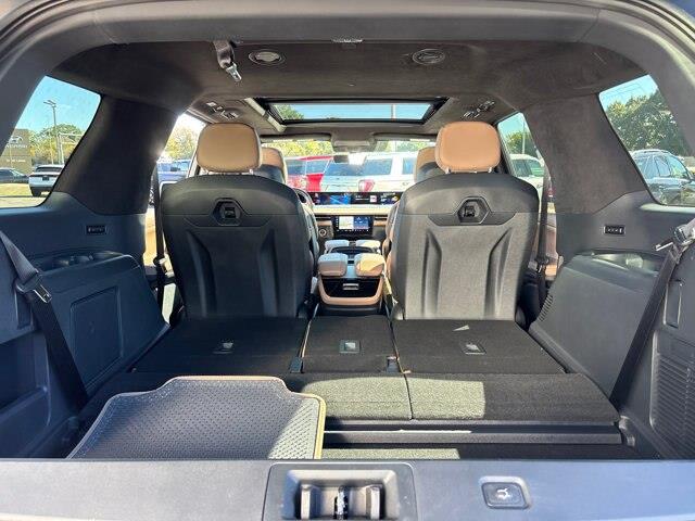 2026 Lincoln Navigator - $104,985