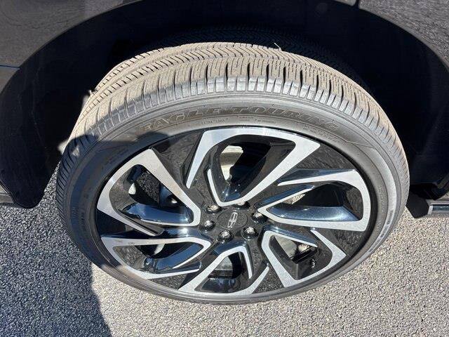 2026 Lincoln Navigator - $104,985