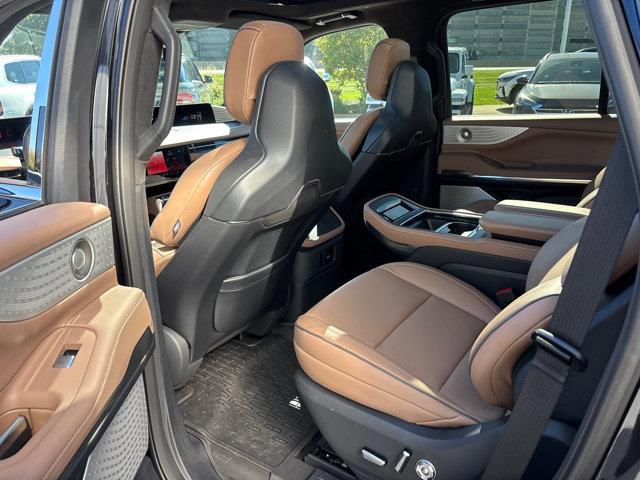 2026 Lincoln Navigator - $104,985