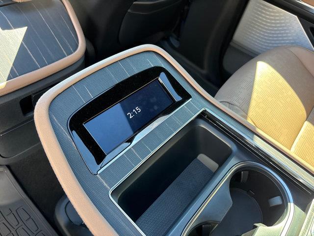2026 Lincoln Navigator - $104,985
